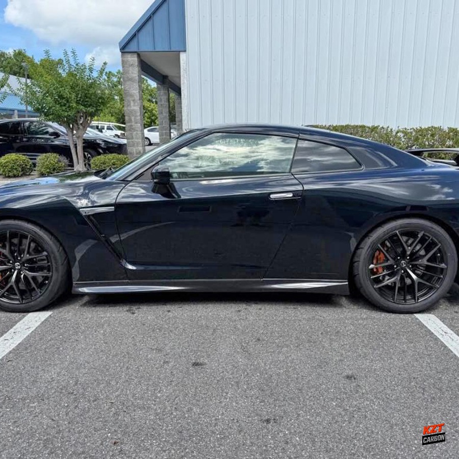 For Nissan GTR R35 4BA 2017-23 PP OE Style Side Skirts Body Kits