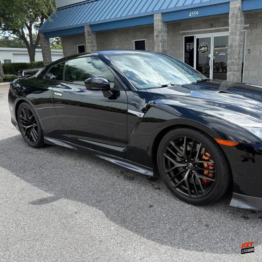 For Nissan GTR R35 4BA 2017-23 PP OE Style Side Skirts Body Kits