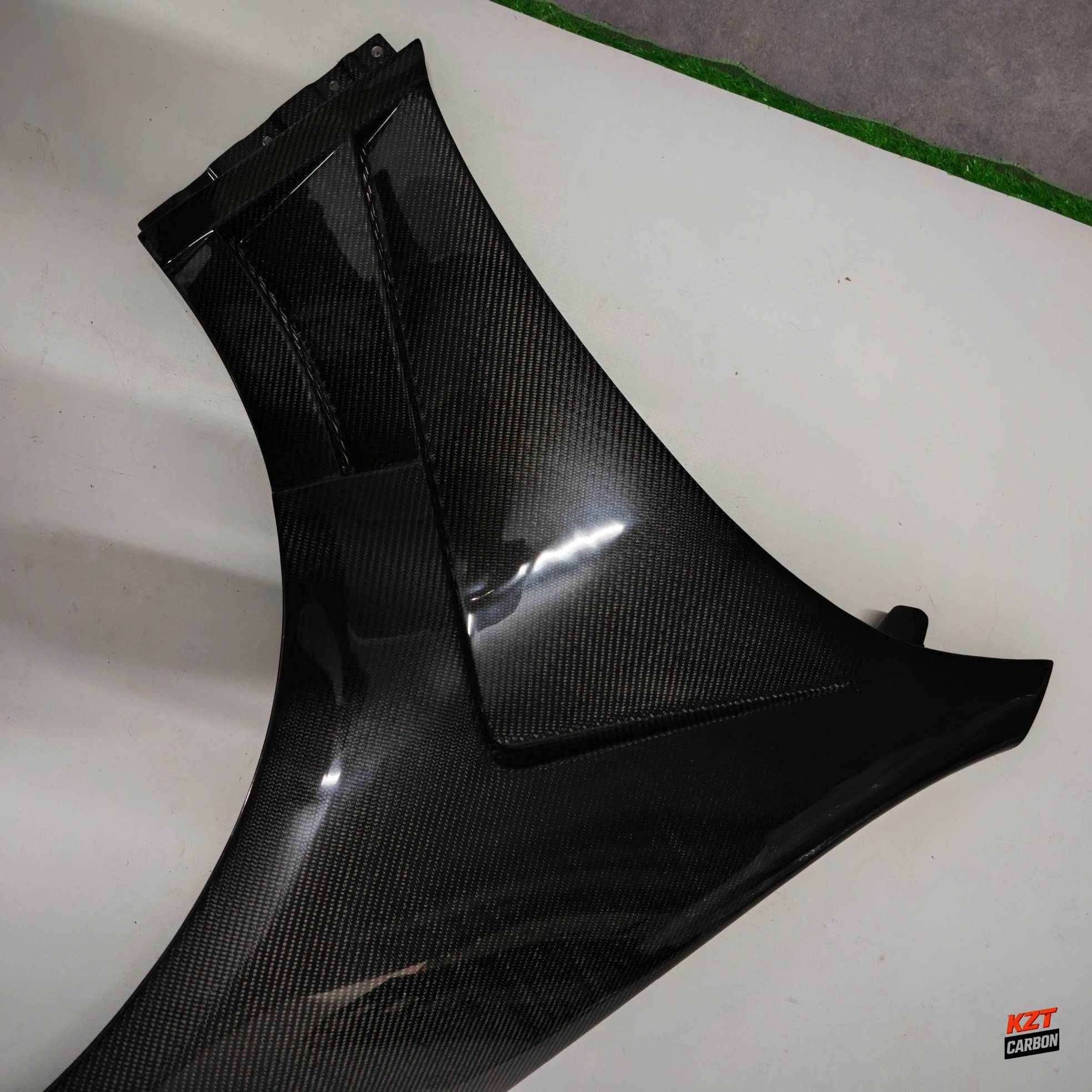 For Infiniti G37 Q40 4 Door Sedan 08-13 Carbon HT Style Vented Front Fender