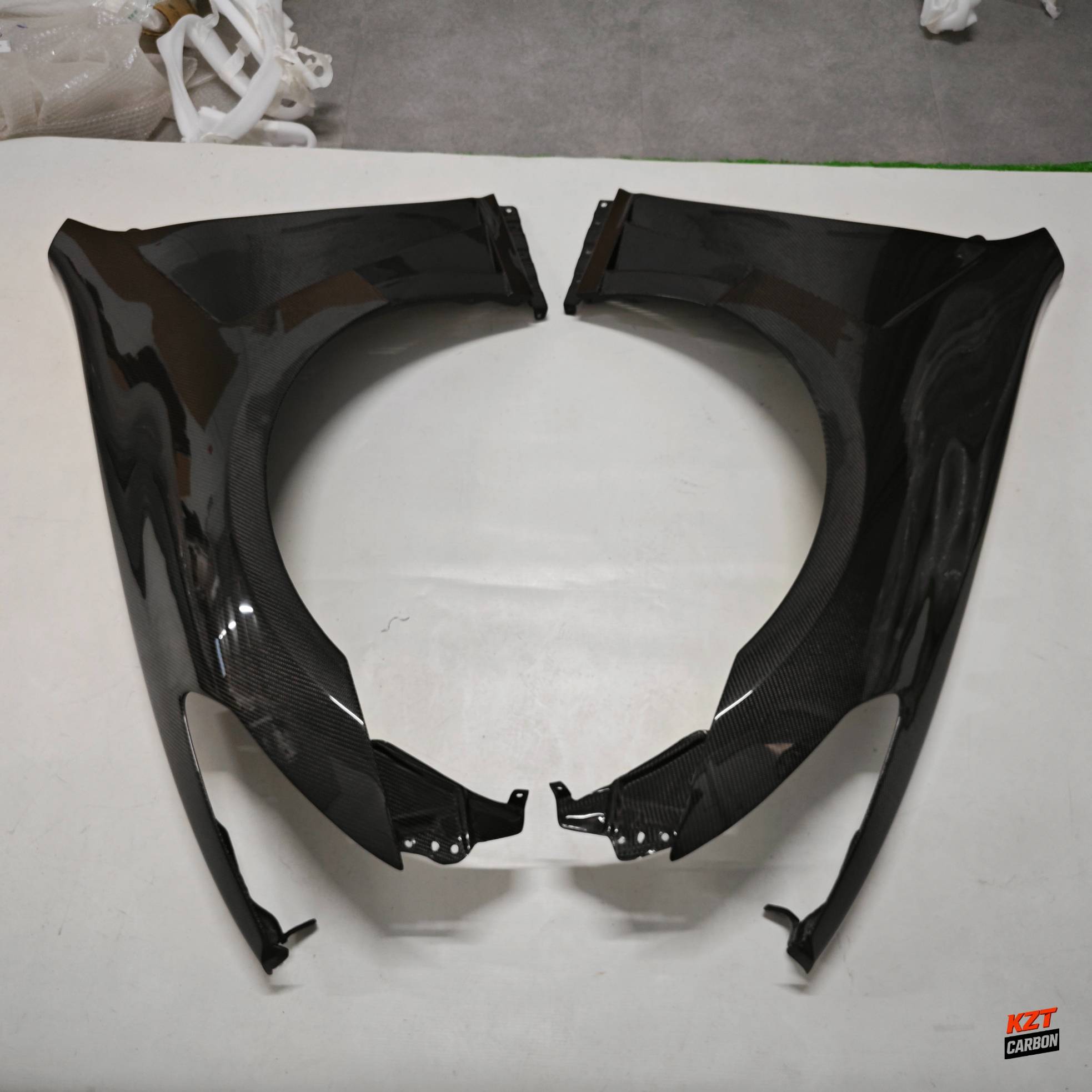 For Infiniti G37 Q40 4 Door Sedan 08-13 Carbon HT Style Vented Front Fender