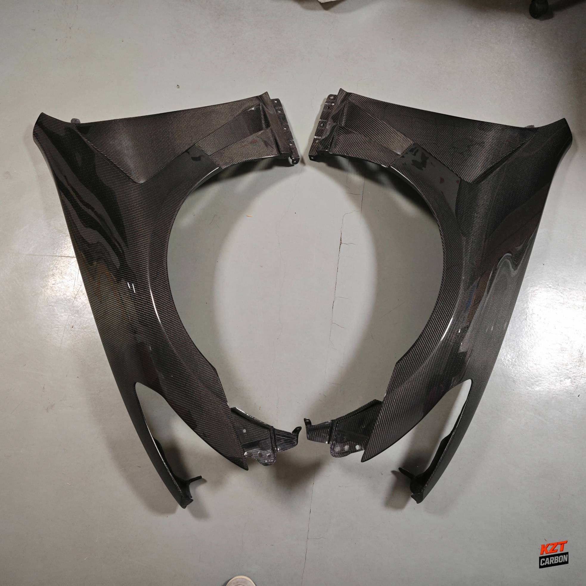 For Infiniti G37 Q40 4 Door Sedan 08-13 Carbon HT Style Vented Front Fender