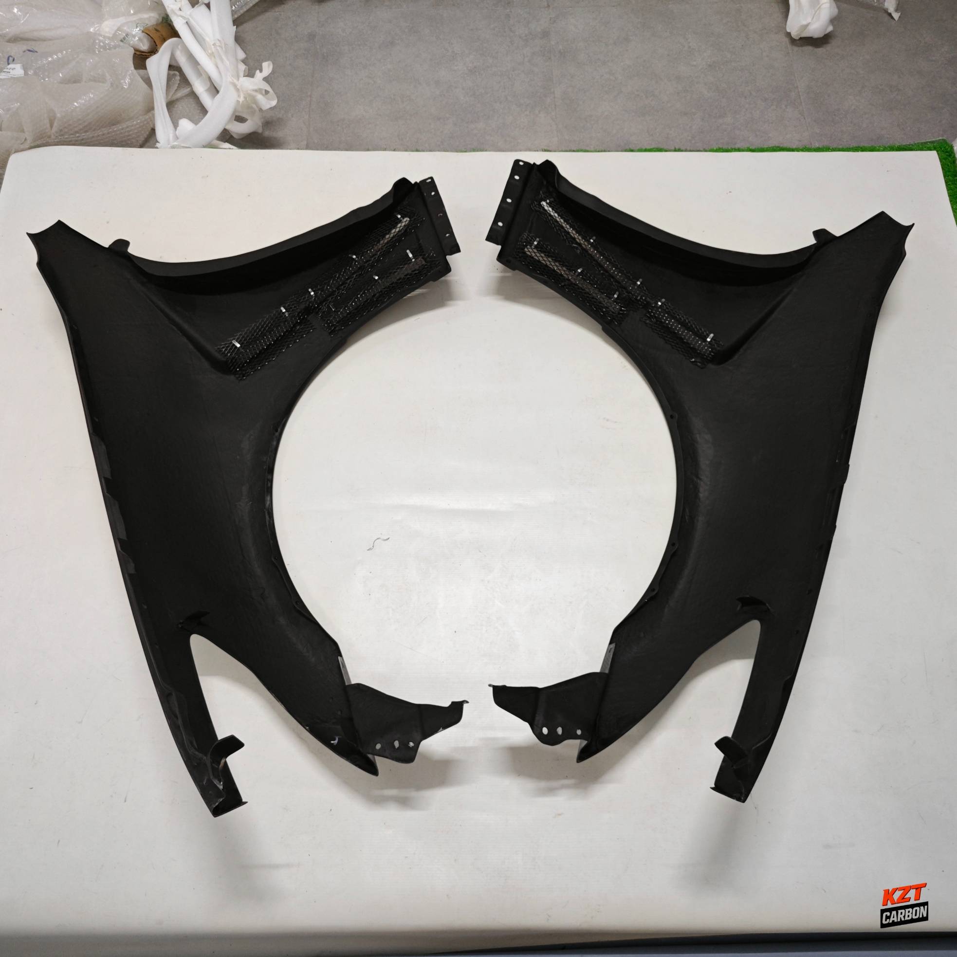 For Infiniti G37 Q40 4 Door Sedan 08-13 Carbon HT Style Vented Front Fender