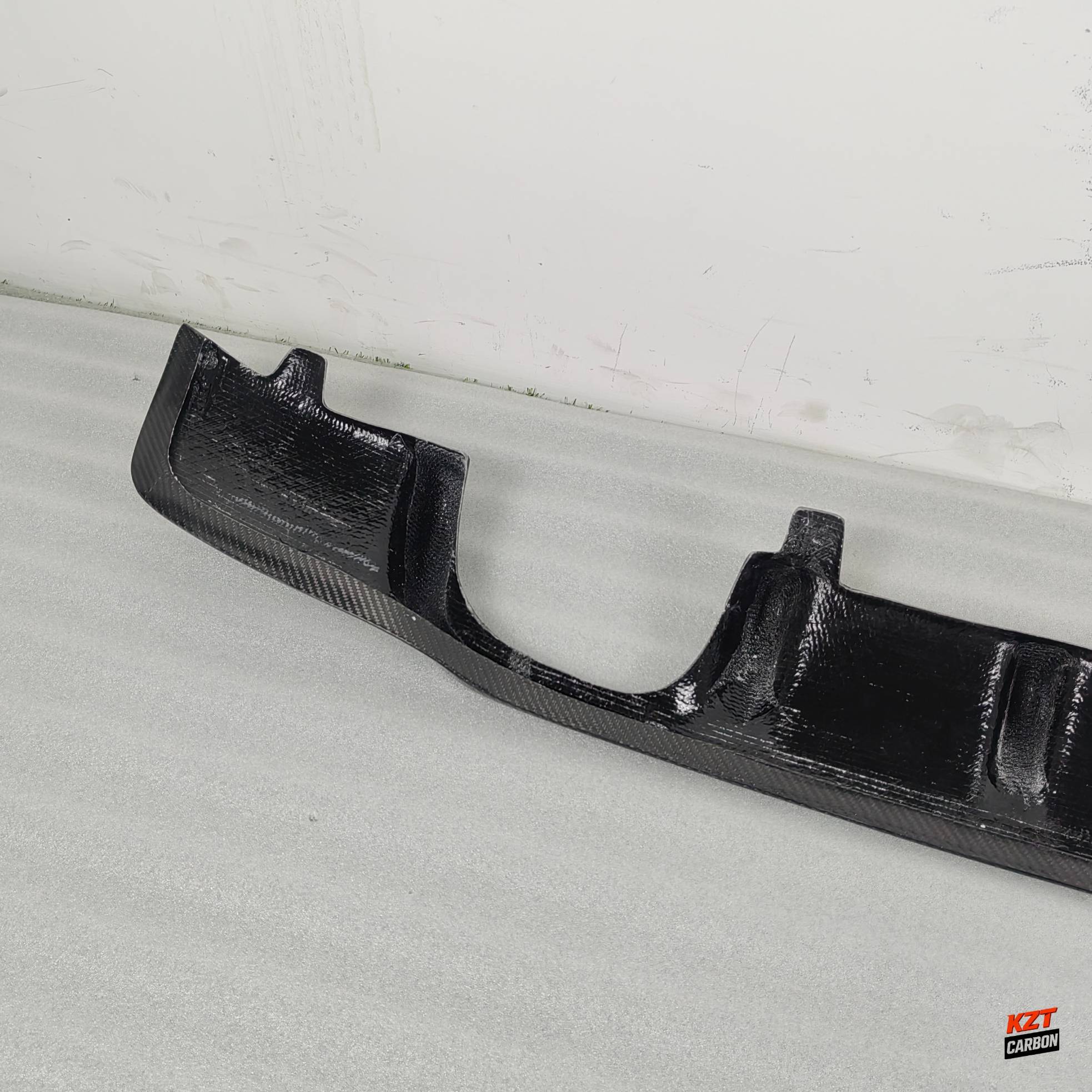 For BMW E90 Real M3 Only 07-13 Carbon Fiber V Style Rear Bumper Diffuser Lip