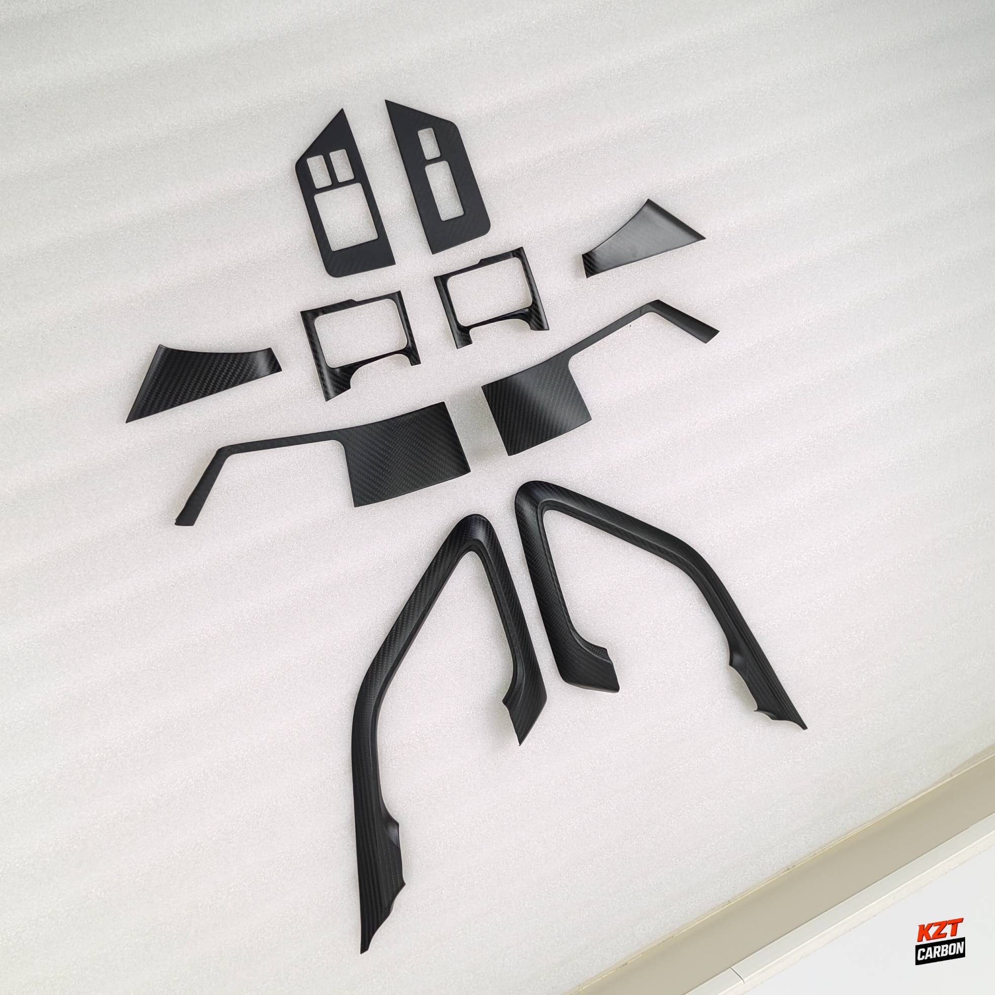 For Nissan R35 GTR 09-14 (LHD Only) Dry Matte Carbon Interior Door Trim (10 pcs)