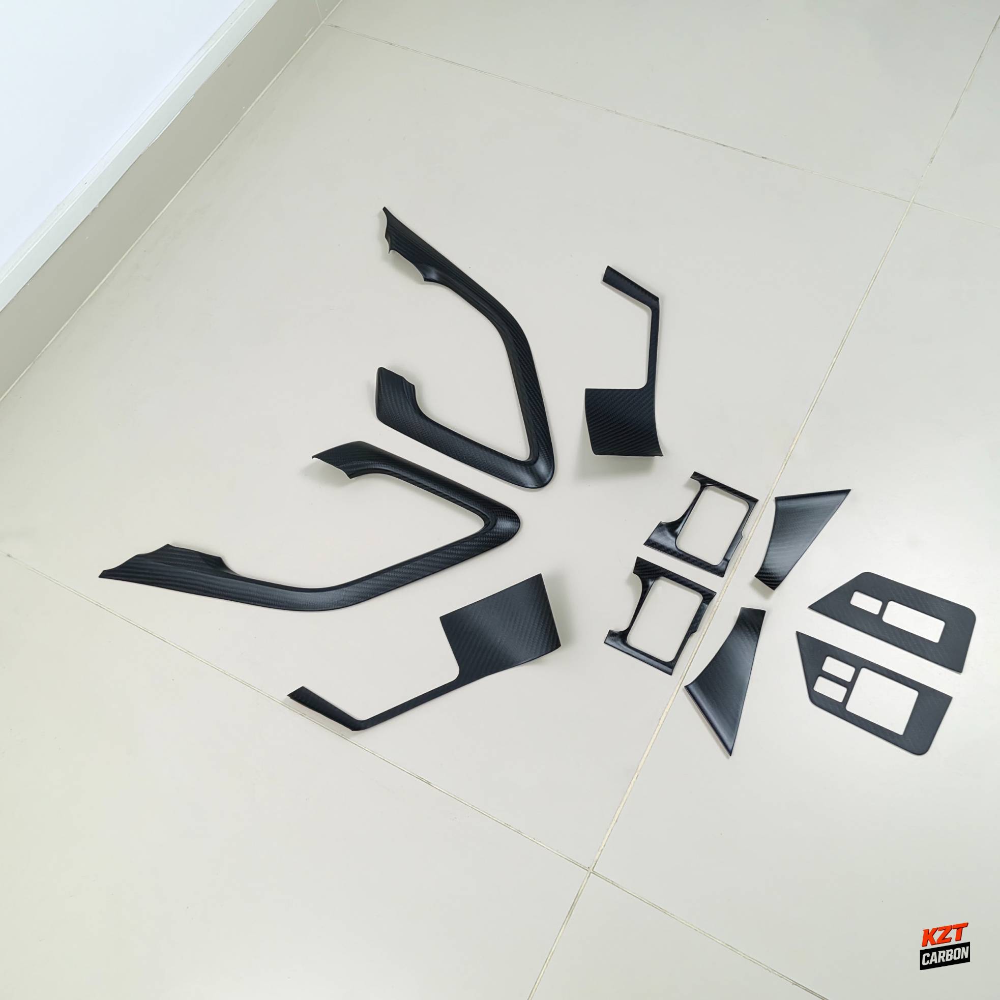 For Nissan R35 GTR 09-14 (LHD Only) Dry Matte Carbon Interior Door Trim (10 pcs)