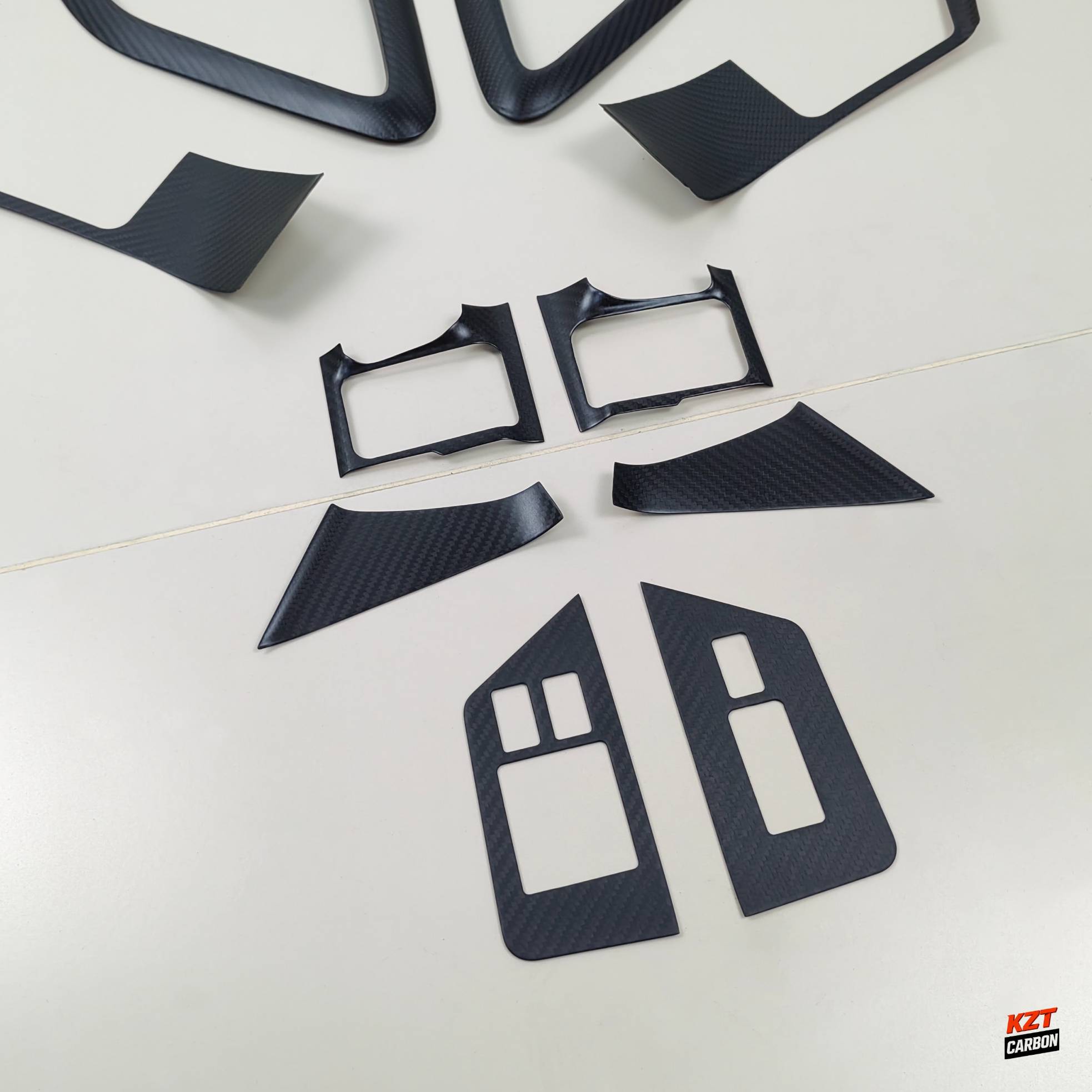 For Nissan R35 GTR 09-14 (LHD Only) Dry Matte Carbon Interior Door Trim (10 pcs)