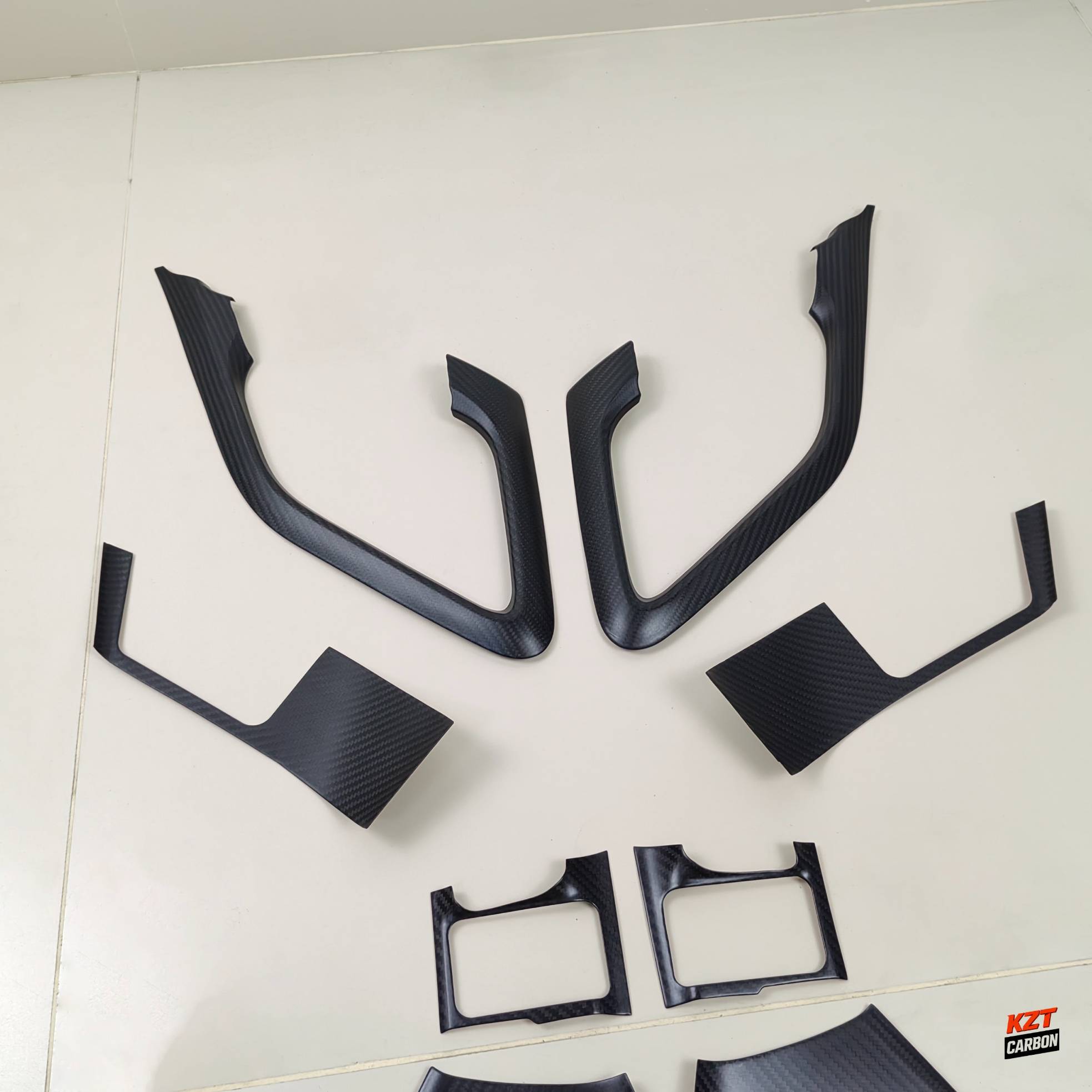 For Nissan R35 GTR 09-14 (LHD Only) Dry Matte Carbon Interior Door Trim (10 pcs)
