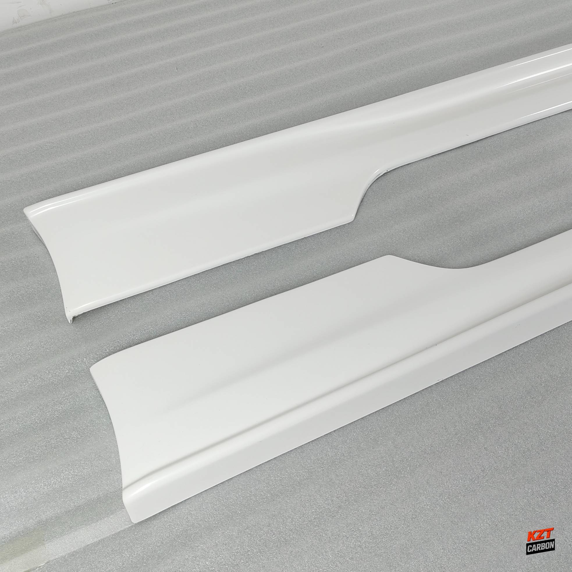 For Nissan Skyline R34 (GTT only) NSM Style Fiberglass Unpaint Side Skirts Pair