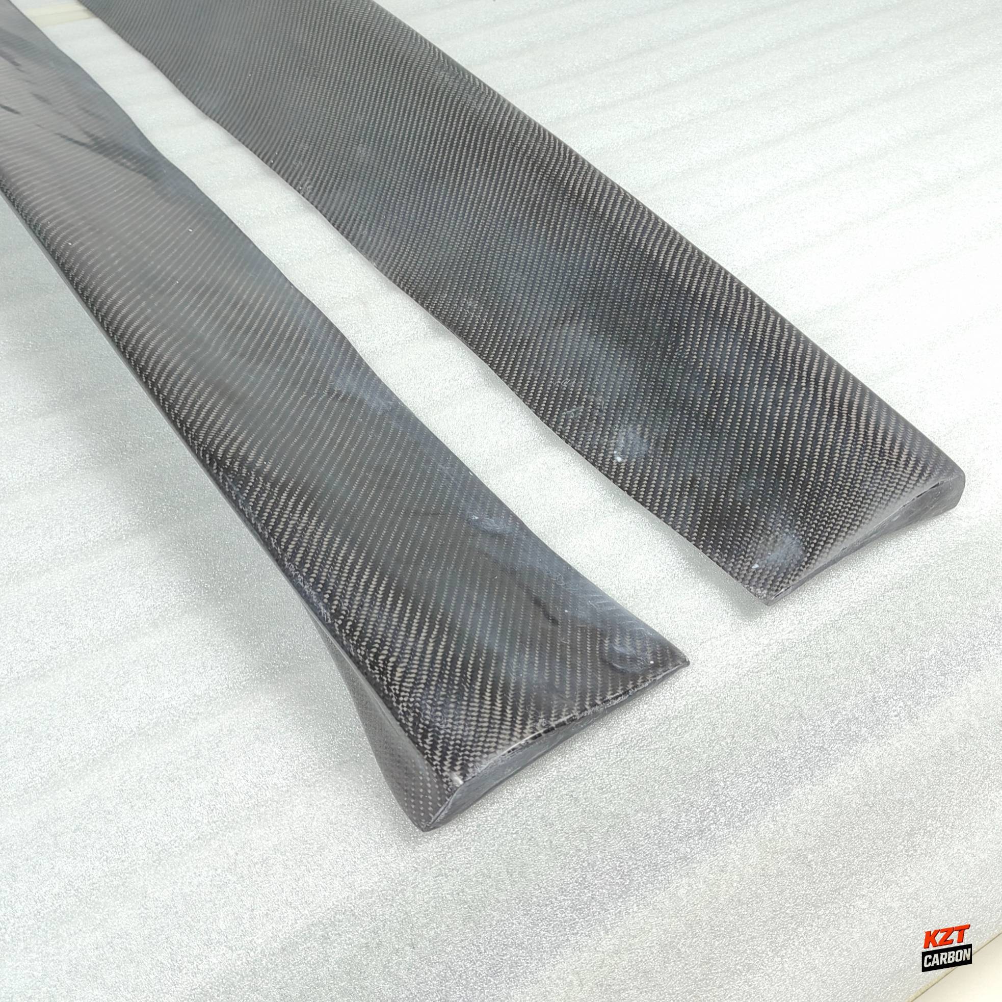 For Porsche 911 991.2 2015-19 Carbon Fiber GT2RS Style Side Skirts Body Kits