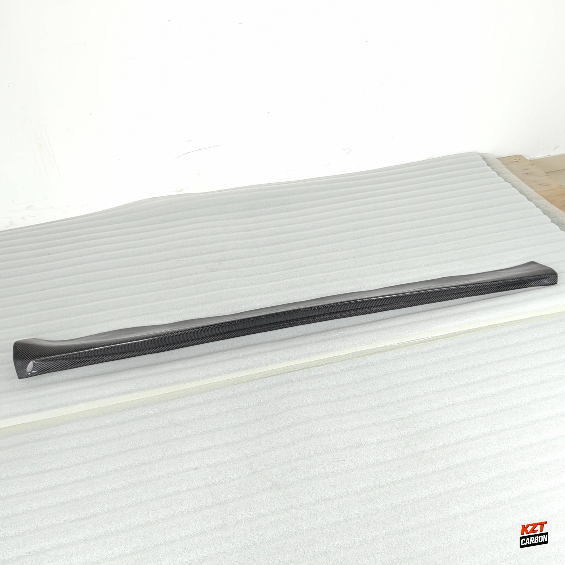 For Porsche 911 991.2 2015-19 Carbon Fiber GT2RS Style Side Skirts Body Kits