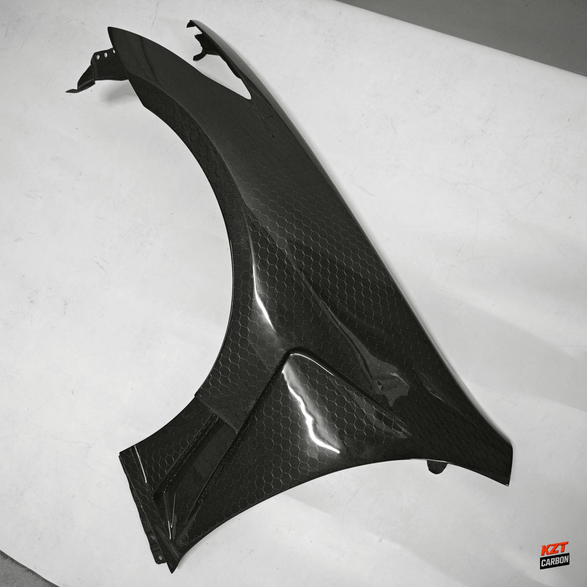 For Infiniti G37 Q40 4 Door Sedan 08-13 Honeycomb Carbon HT Style Vented Front Fender