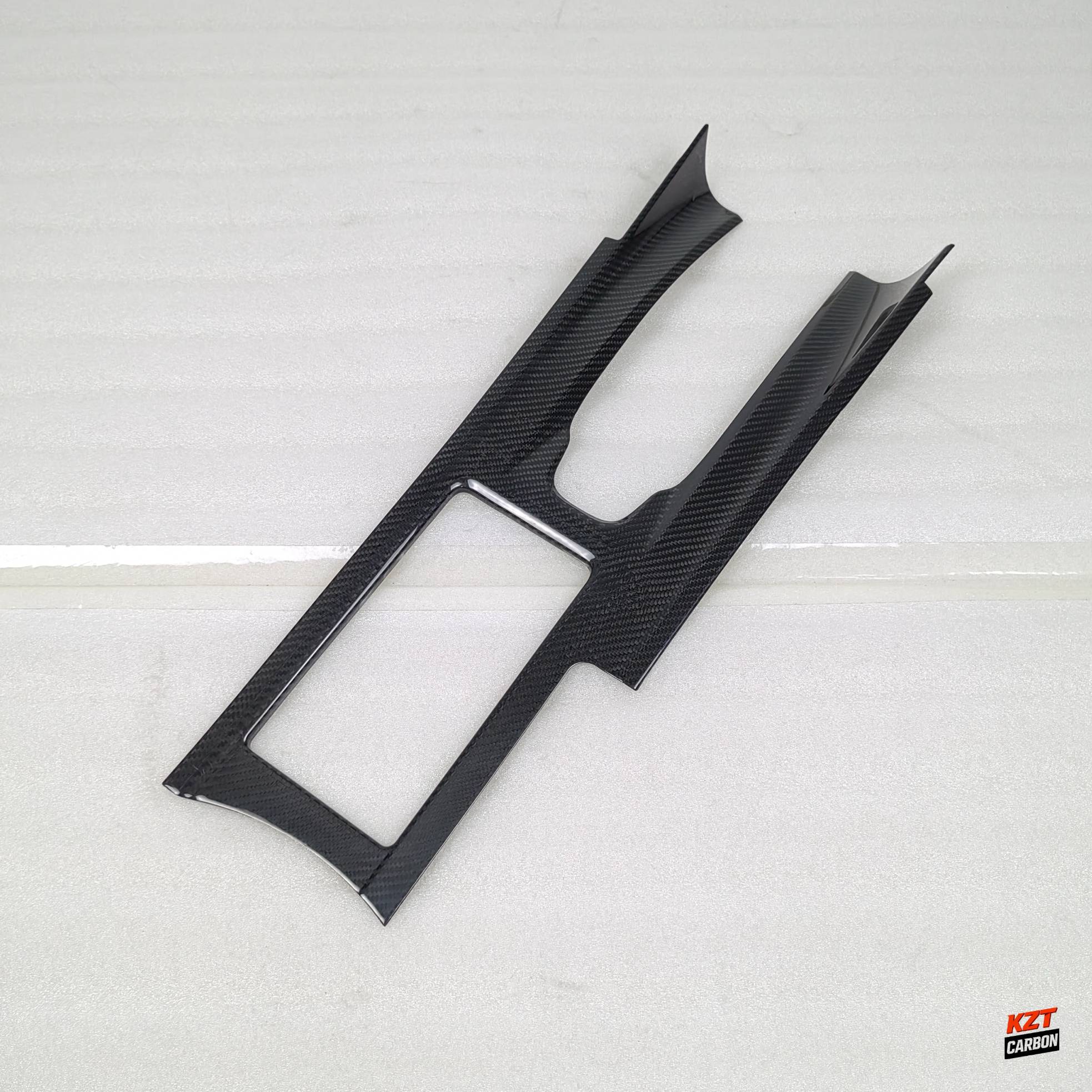 For Nissan R35 GTR (08-16 RHD Only) Dry Carbon Interior Center Console Cover