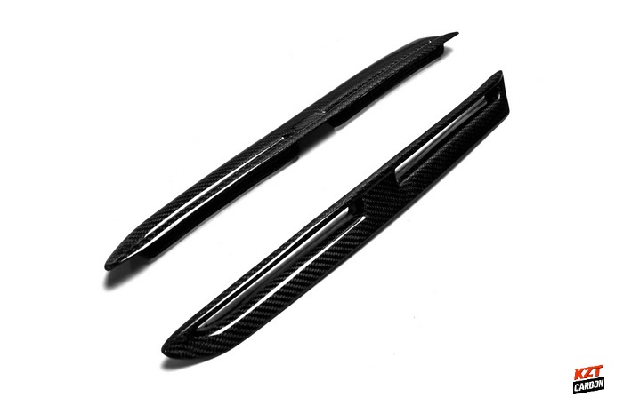 For R35 GTR OEM Style Front Fender Vents(Pairs)