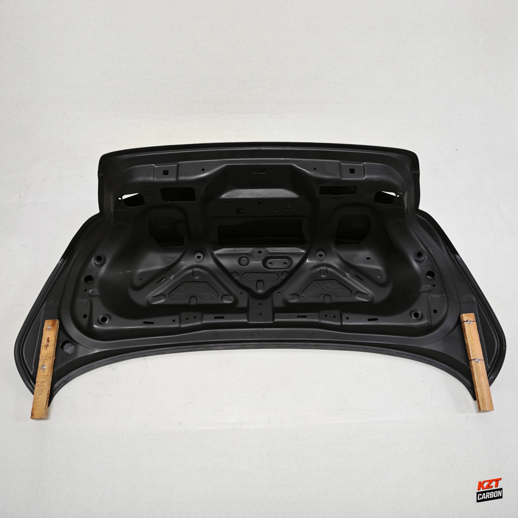 For Infiniti G37 Q40 4 Door Sedan 08-13 Honeycomb Carbon DC Style Rear Trunk (No Camera Hole)
