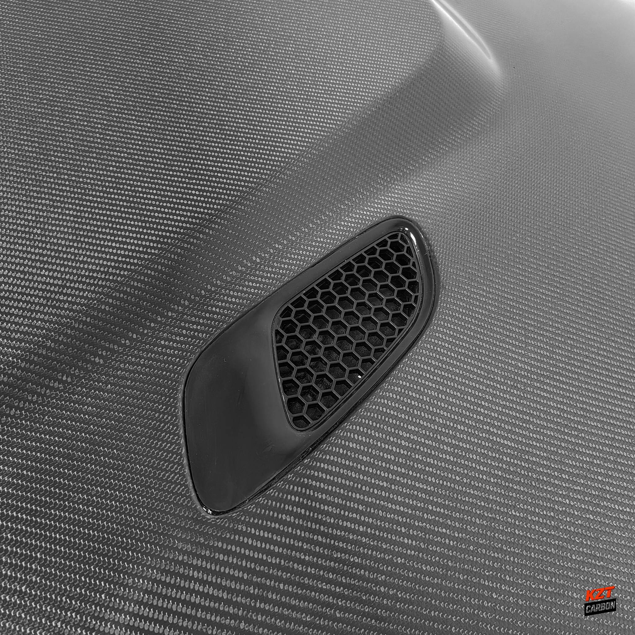 For BMW E92 LCI (08-13 Non-M3 Only) Carbon M3 Style Front Vented Cooling Hood