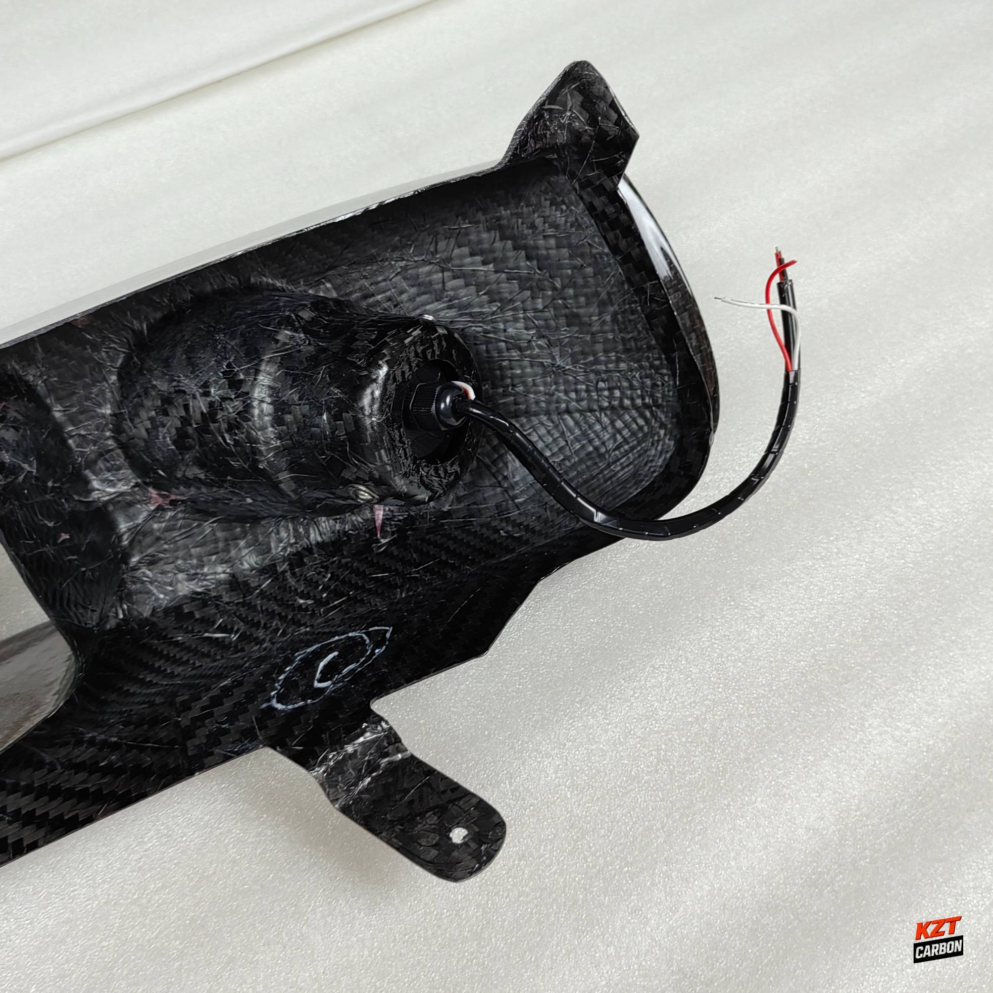 For Skyline R34 GTR GTT Dry Carbon KZ Headlamp Air Intake With Led Duct LHS