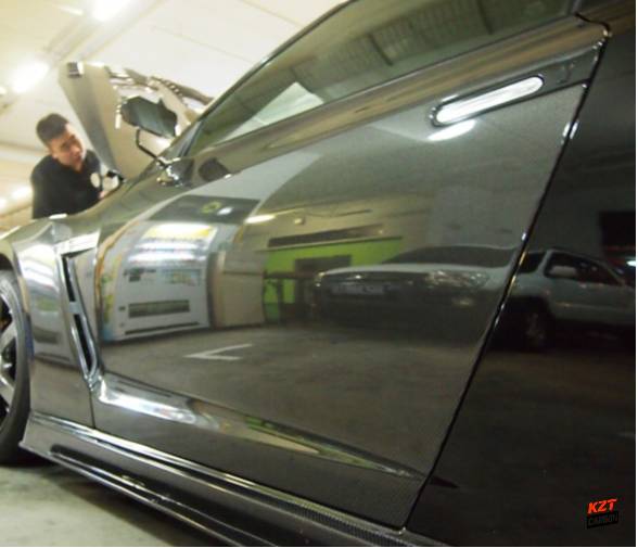 For Nissan GTR R35 (08-16 Only) Carbon Fiber OE Style Outter Door Cards (Pair)