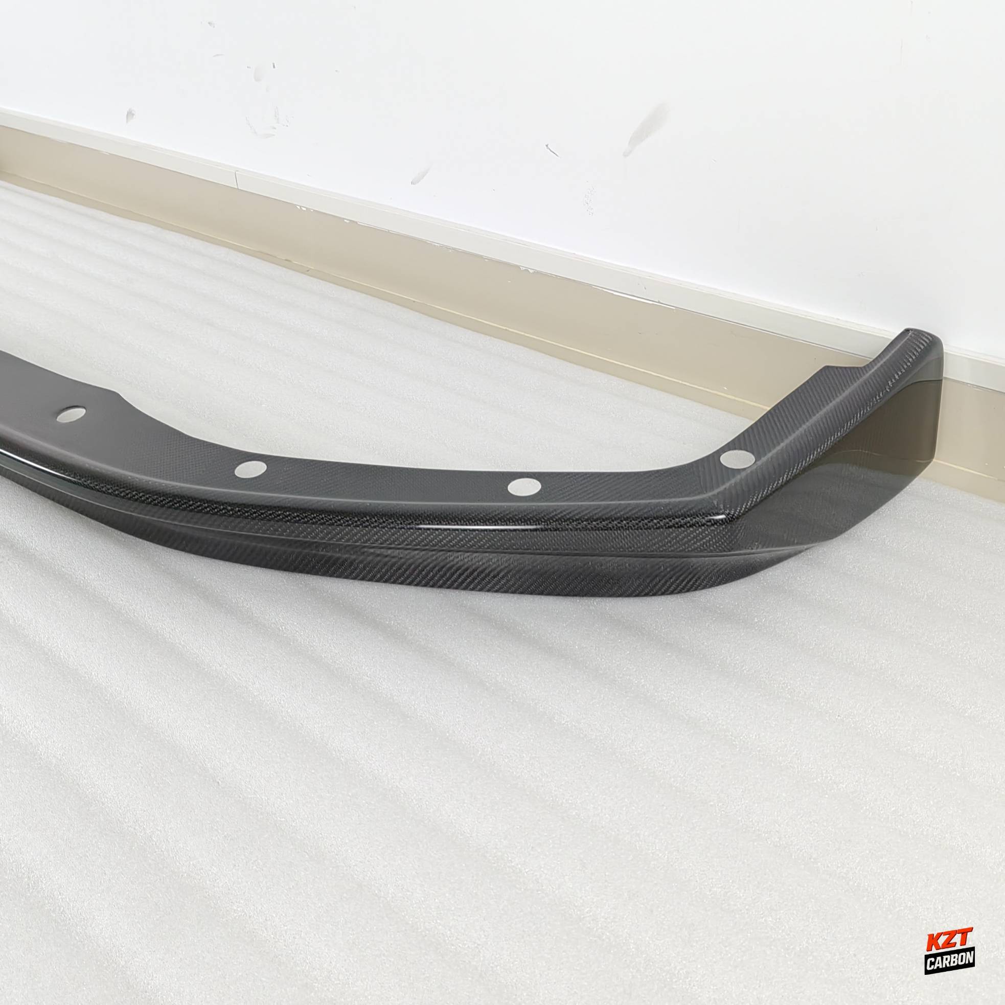For Nissan R35 08-12 Only GTR ZL Style Carbon Fiber Front Bumper Bottom Lip