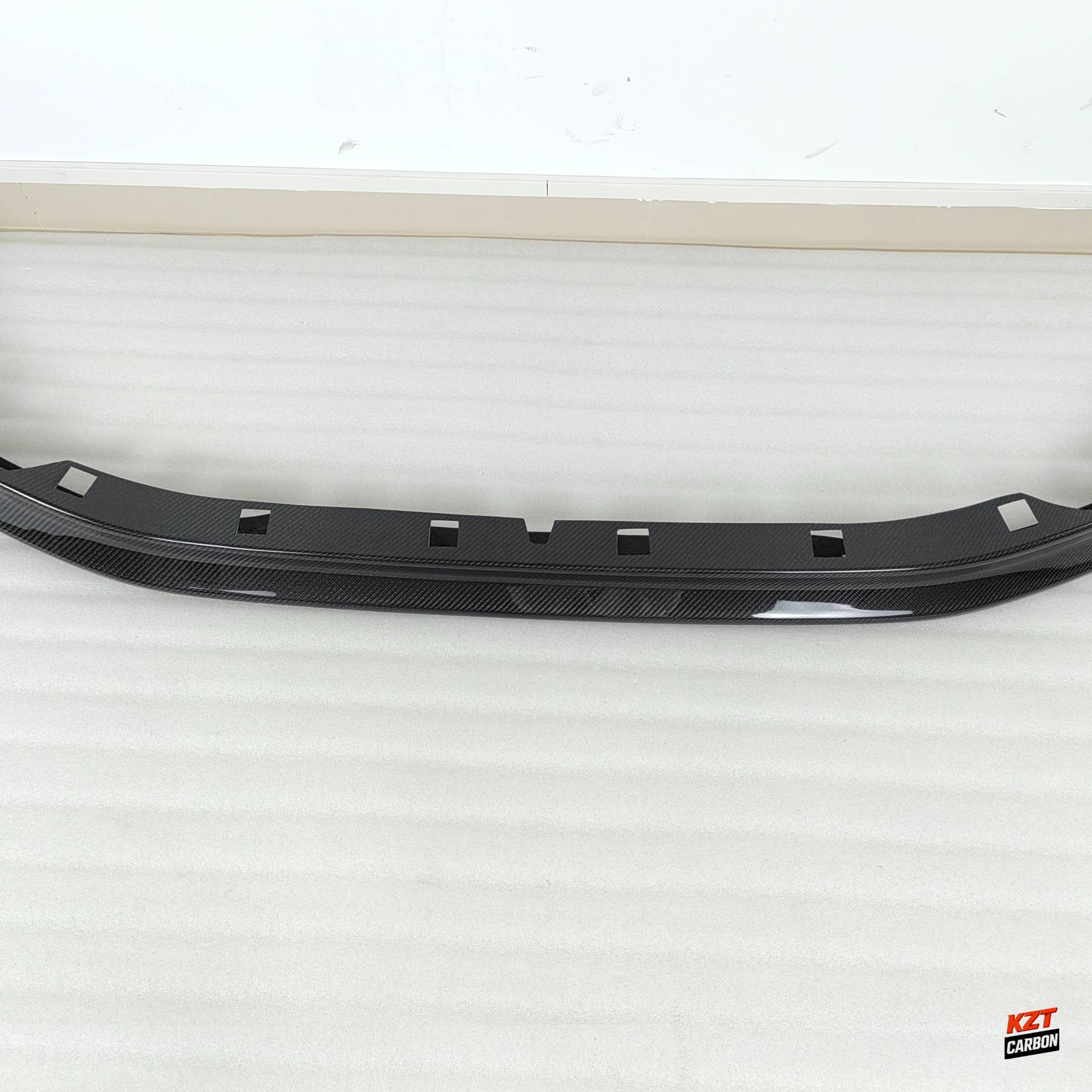 For Nissan R35 08-12 Only GTR ZL Style Carbon Fiber Front Bumper Bottom Lip