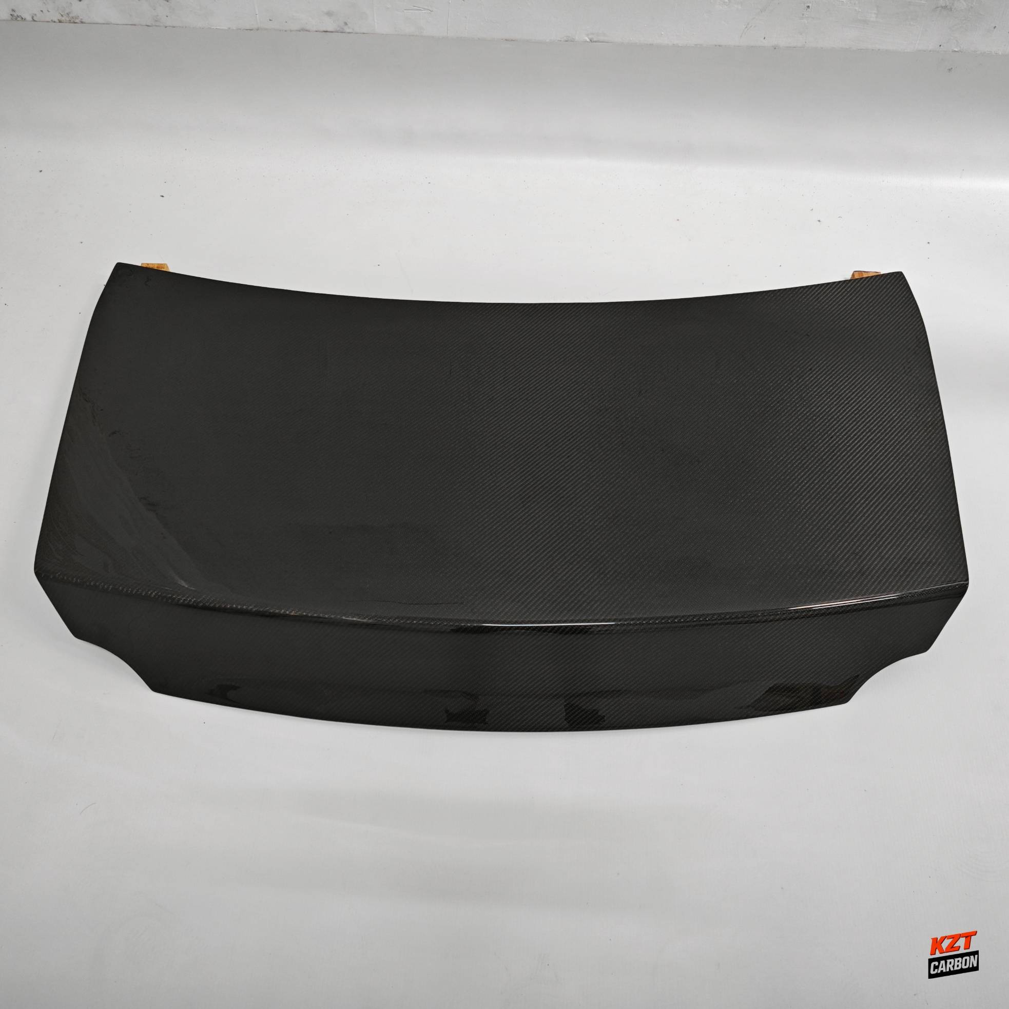 For R35 GTR OEM Style Trunk (4.5kg)