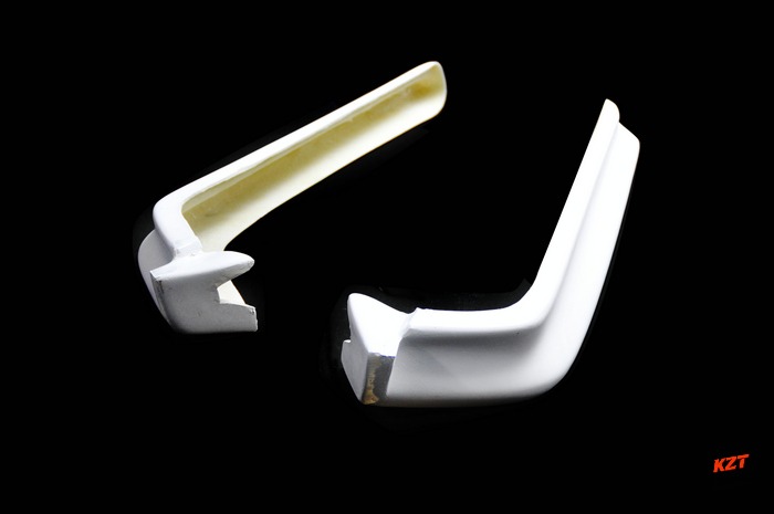For Nissan Skyline R34 GTR NIS Style Fiberglass Unpaint Rear Spat Extension Pair