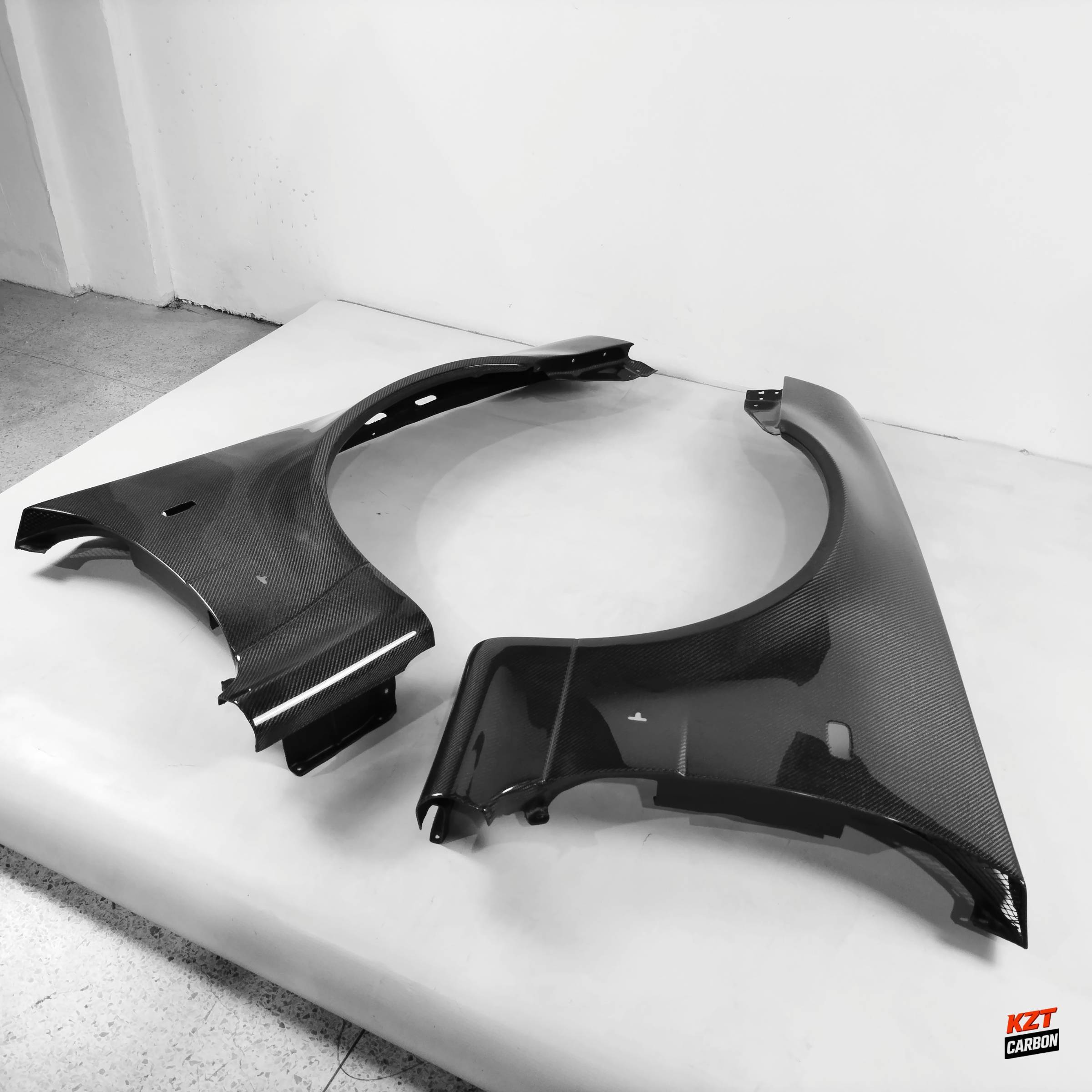 For Nissan Skyline R34 GTR GTT ZT Carbon Front Bumper Fender (can fit on GTT)