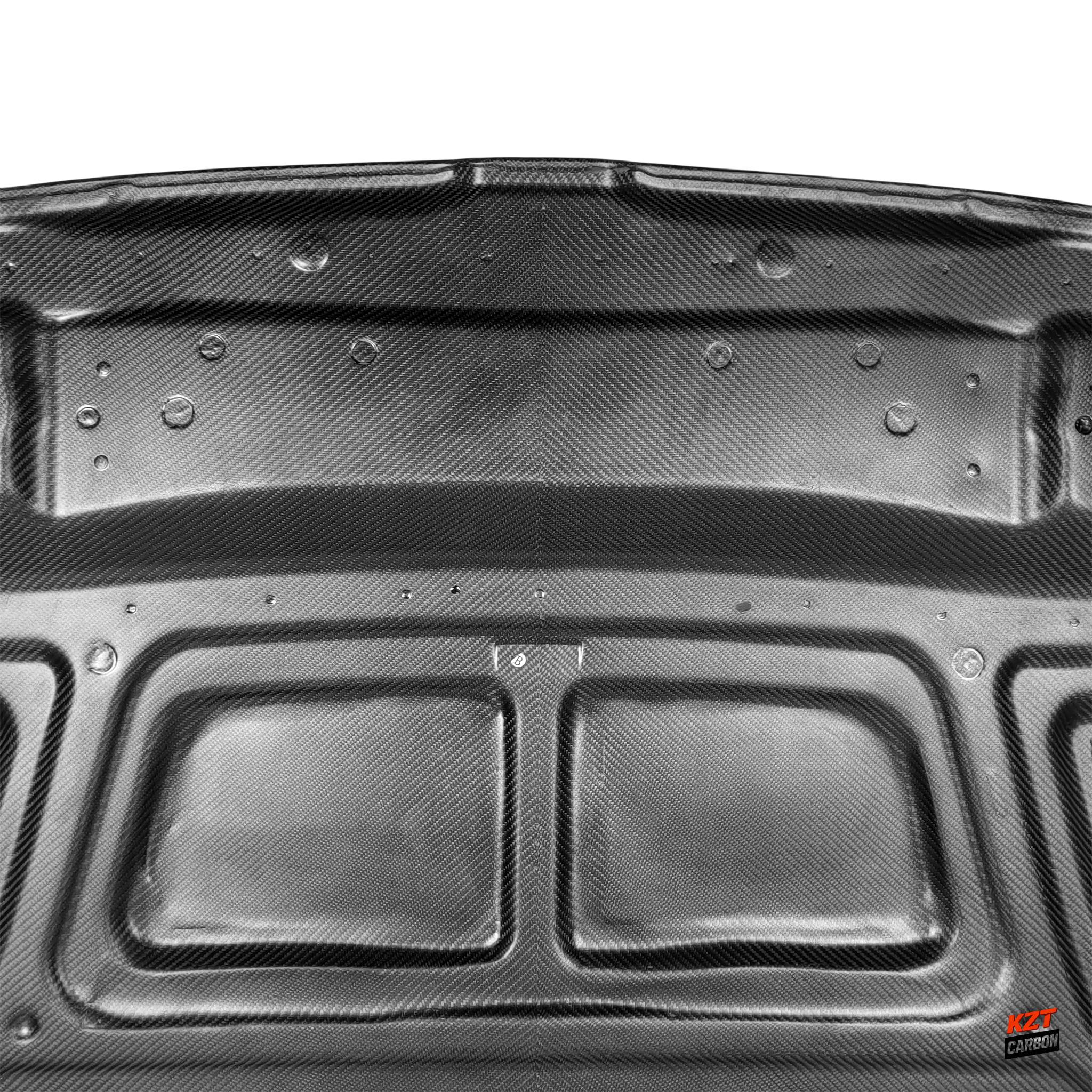 For BMW M4 G82 20-24 Coupe Dry Carbon Fiber R44 Style Front Vented Cooling Hood