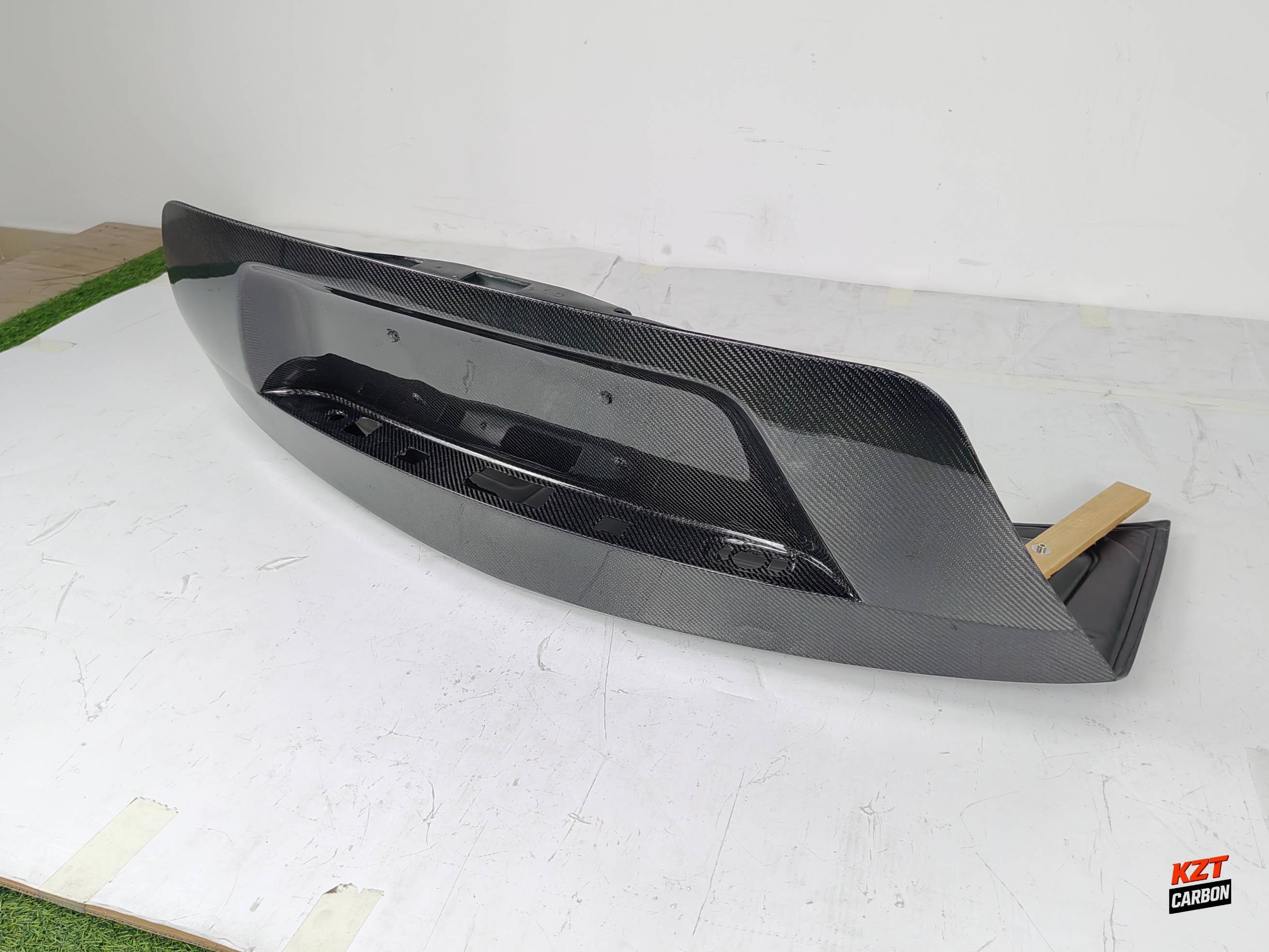 For Mercedes Benz W204 C250 Coupe 12-15 Carbon OE Style Rear Trunk Boot Lid