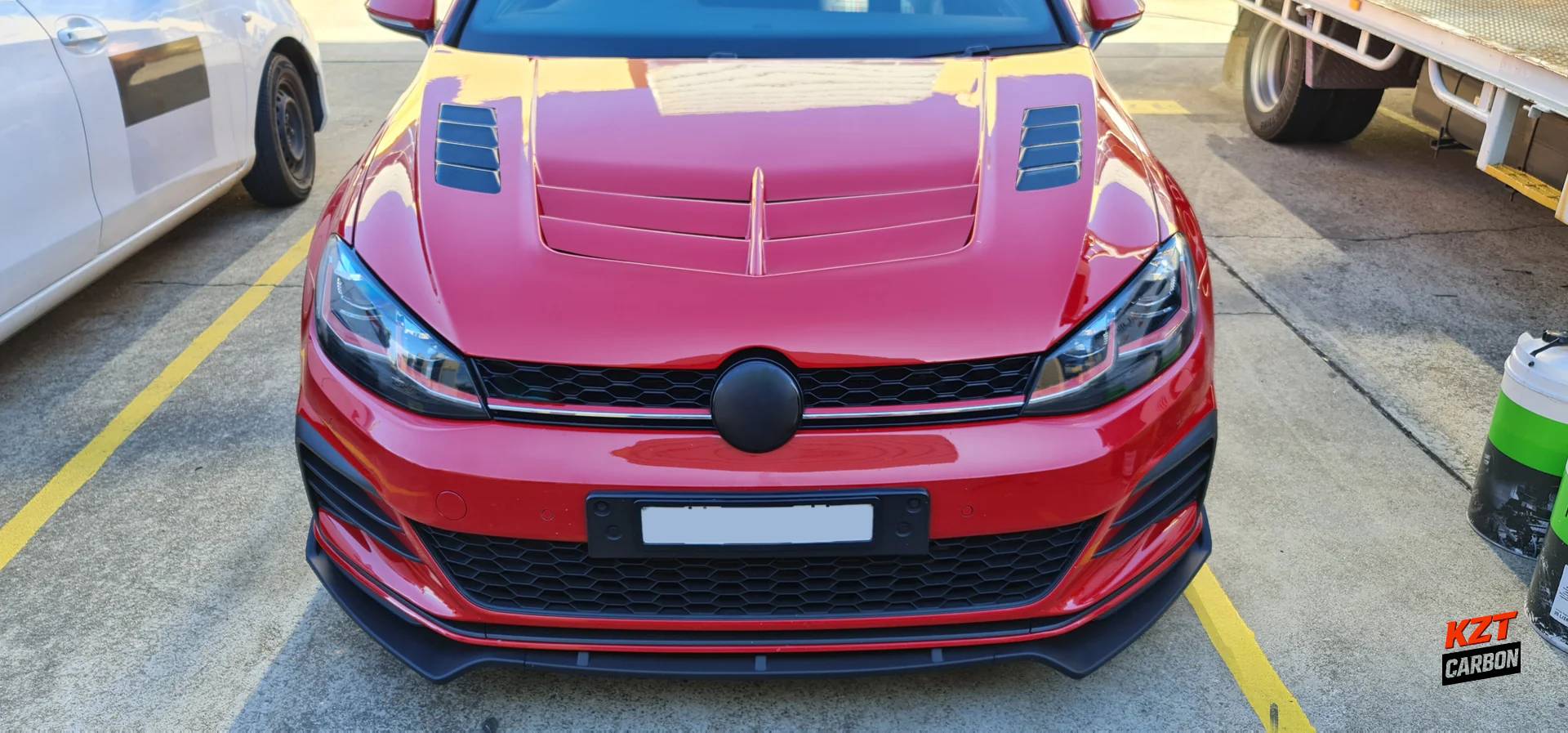 For VW Golf 7 7.5 TSI GTI 5DR 12-20 Partial Carbon in Vents VS Front Vented Hood