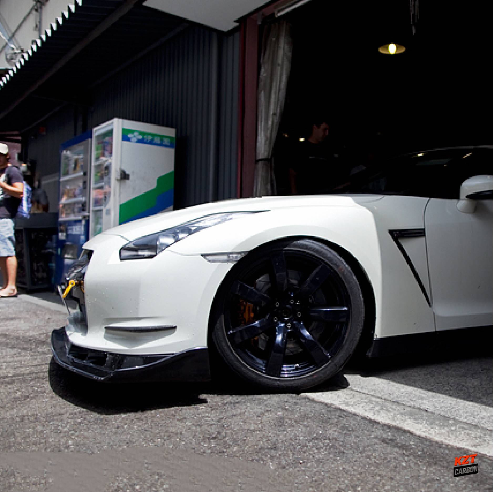 For R35 GTR AS Style Front Bumper Canard (Pre-facelift)