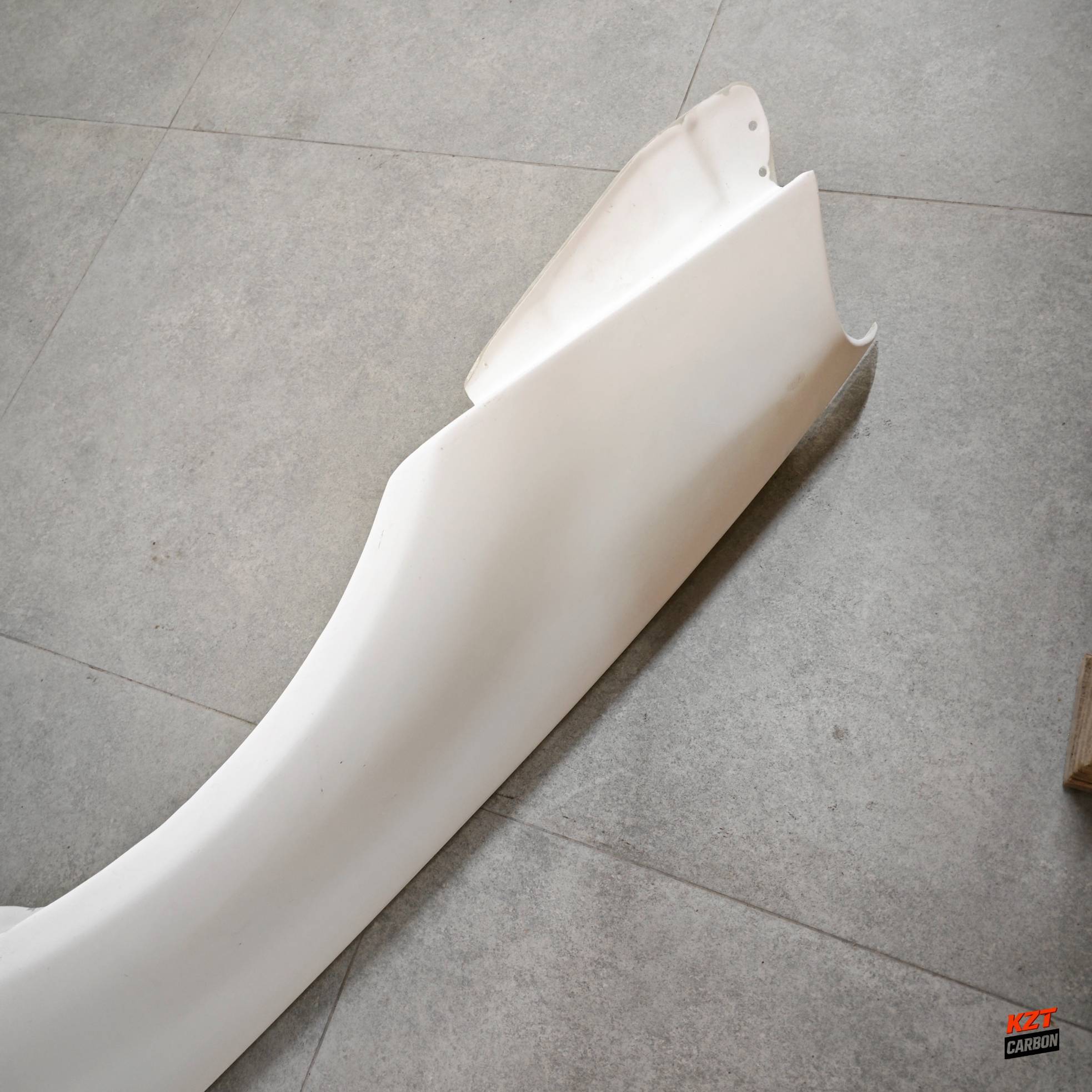 For Nissan Skyline R34 GTR DO Style FRP Unpaint Front Fender Pair Replacement