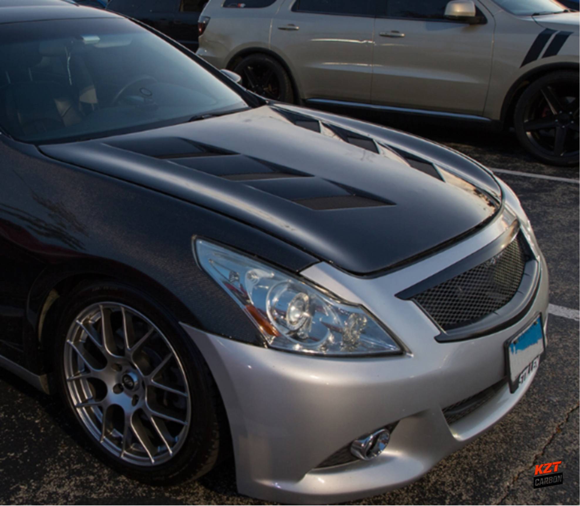 For Infiniti G37 Q40 4 Door Sedan 2008-13 Carbon Fiber KZ Style Front Hood Bonnet