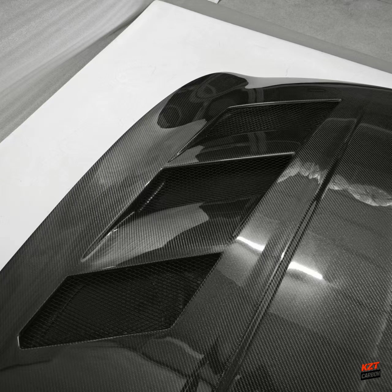 For Infiniti G37 Q40 4 Door Sedan 2008-13 Carbon Fiber KZ Style Front Hood Bonnet