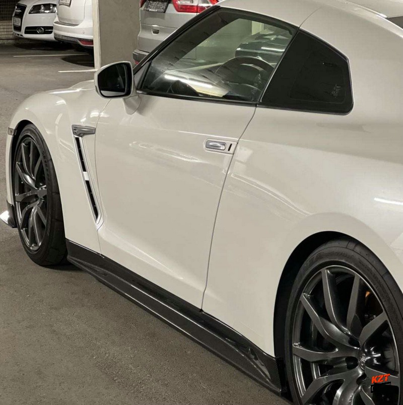 For R35 GTR ZL StyleSide Skirt