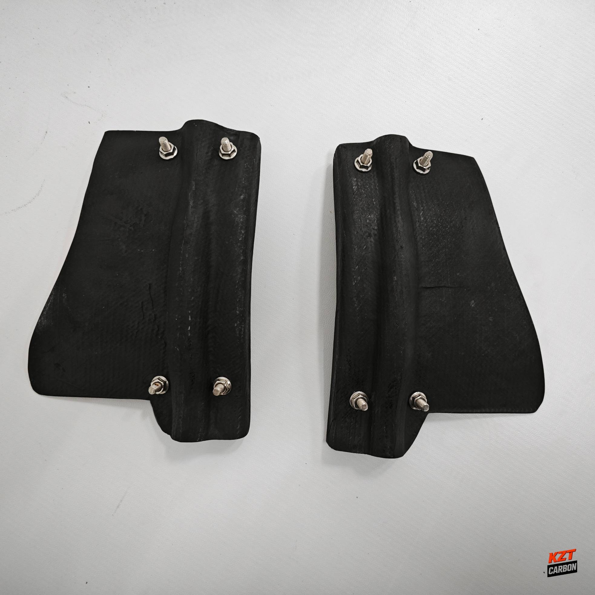 For 2008-2023 Nissan GTR R35 Carbon Rear Fender Brake Air Guides Pair