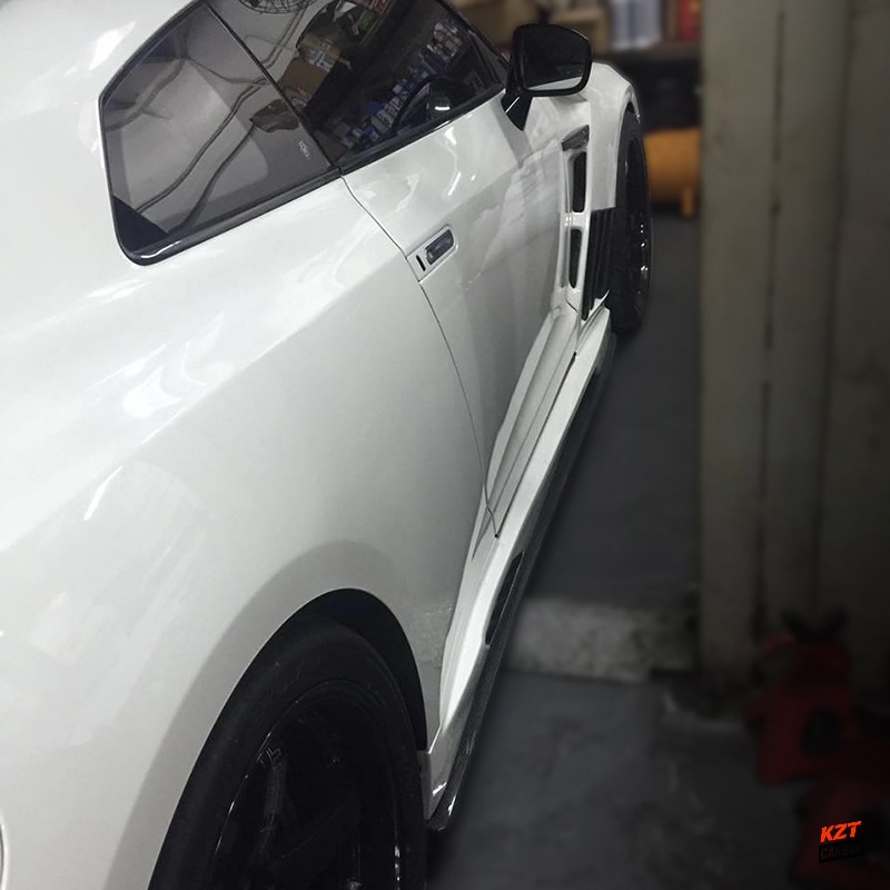 For Nissan GTR R35 2013 Ver VRS Style Carbon Fiber Side Skirt Under Board