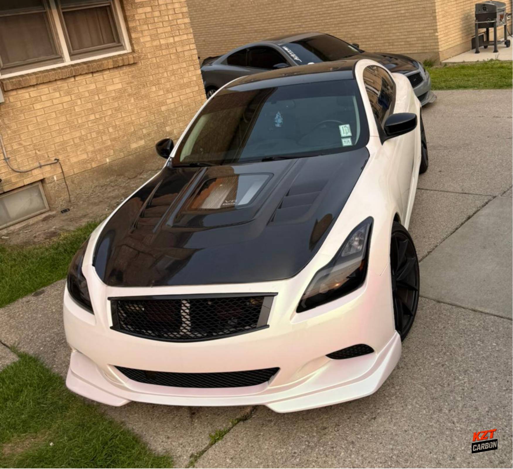 For Infiniti G37 Q40 2 Door Coupe 2008-13 Carbon Clear Glass Vented Front Hood